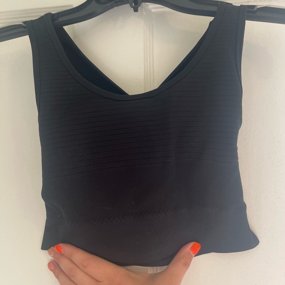 Gently used alphalete vault bra